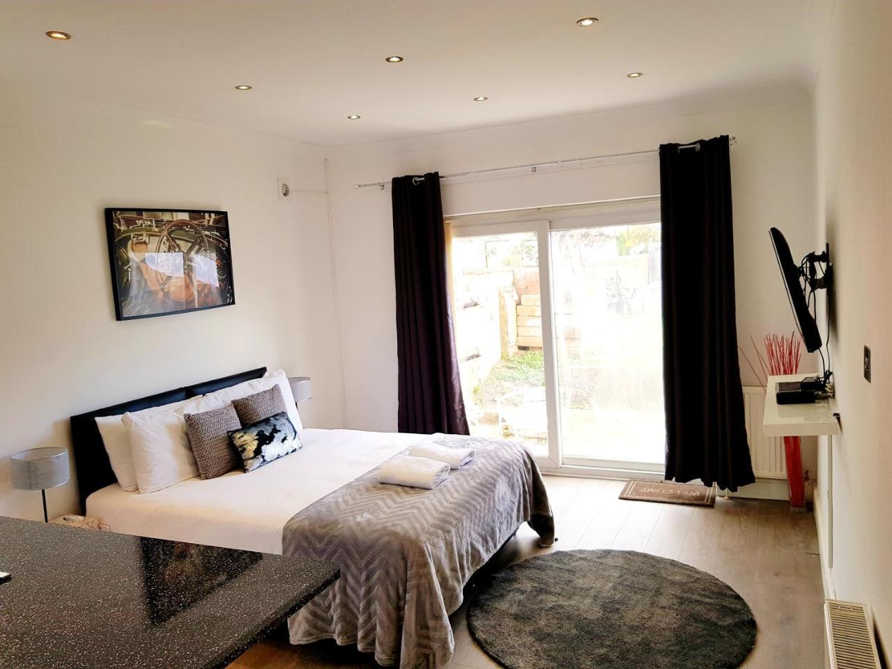 Cogie Abode Enfield Quarto foto